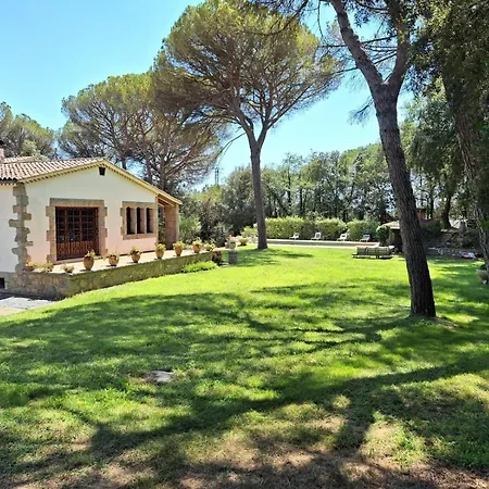 Holiday home Torre Els Rosers Familiar Llambillas