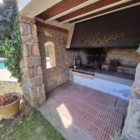 Torre Els Rosers Familiar Holiday home Llambillas